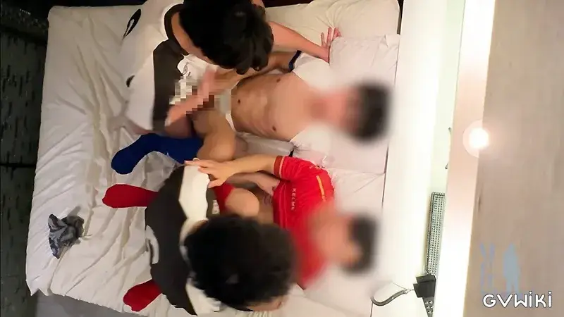 ウケ兄弟のひろしゅんがサカユニ姿で生4P♂-10