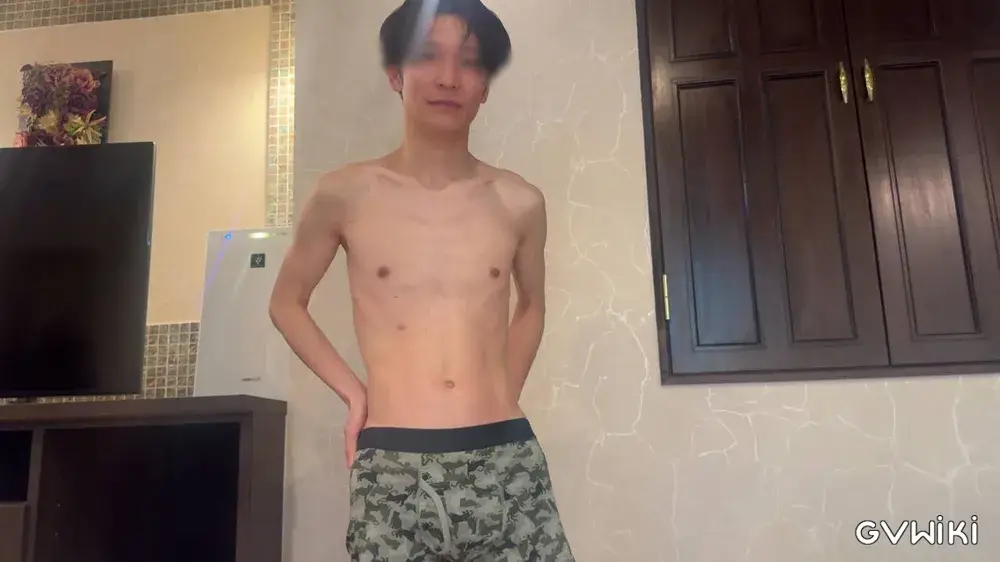 １９歳　イケメンジャニ系大**　初登場！２回射精！-1