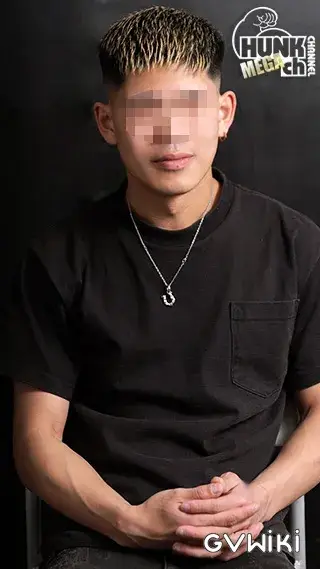 165㎝59㎏22才!ヤンチャ格闘技系のスリ筋ノンケが手コキに大興奮?!服を脱いだ段階から期待勃起?!興奮しっぱなしの濃厚射精!-2