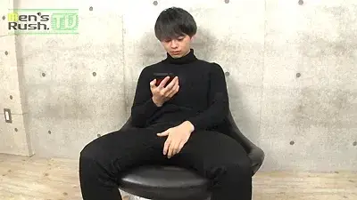 初登場!美形ノンケ男子のギンギンのデカチンから我慢汁が糸を引く!-2