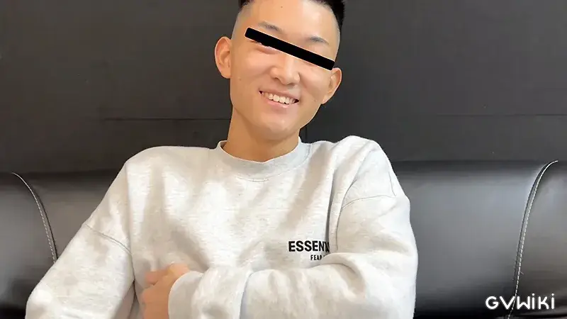 ヤンチャ系19歳、業界初出演で手コキされてドピュッと大量射精-3