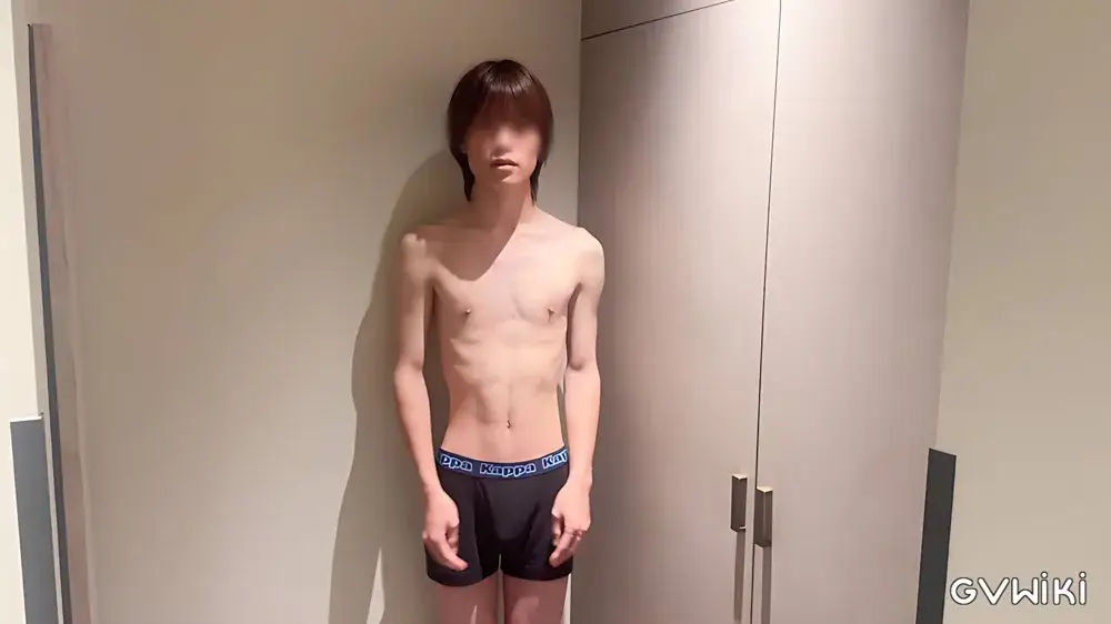 今春から大**　ぴちぴち１８歳　美スリムＢＯＹ-1