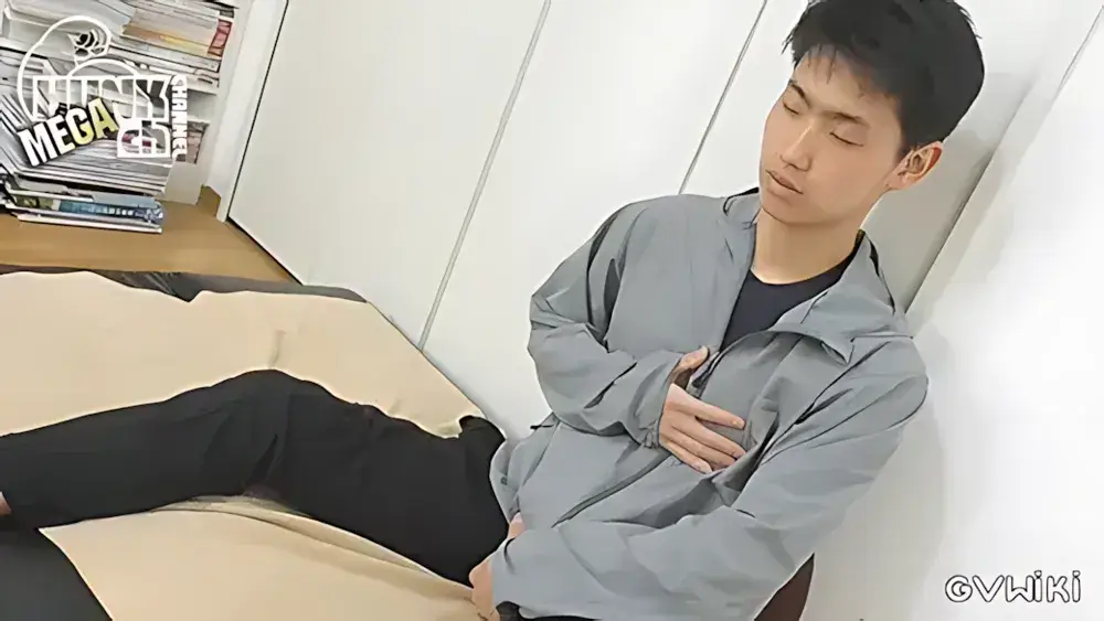運動男子好き注目☆体育会イケメンノンケの秘密の自慰行為、、-2